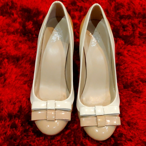 Wittner | Shoes | Wittner Bow Detail 
